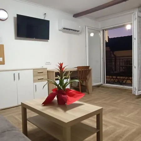 Апартаменты Petrovaradinski Dvor *