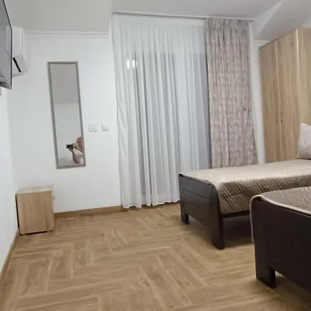 Апартаменты Petrovaradinski Dvor *