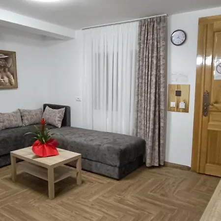 Petrovaradinski Dvor Апартаменты *