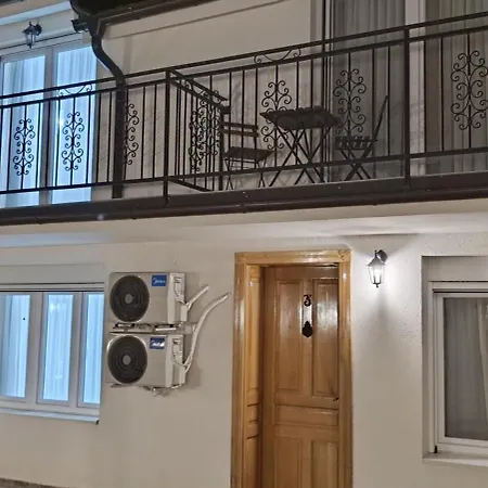 Petrovaradinski Dvor Апартаменты Петроварадин