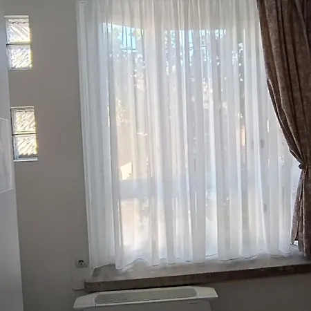 Petrovaradinski Dvor