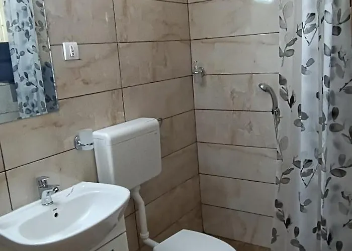 Daire Petrovaradinski Dvor