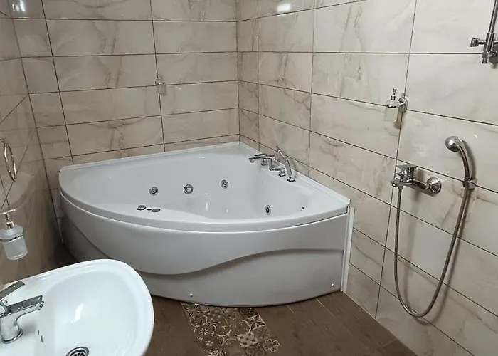 Petrovaradinski Dvor