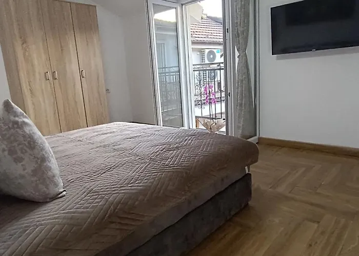 Petrovaradinski Dvor *