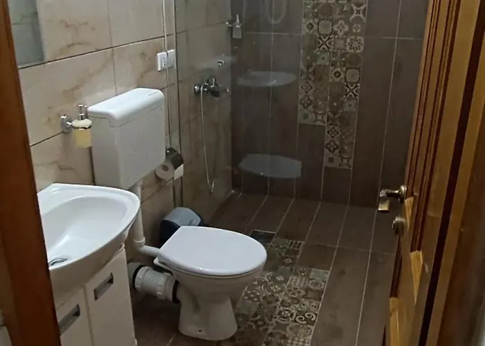 Petrovaradinski Dvor Petrovaradin