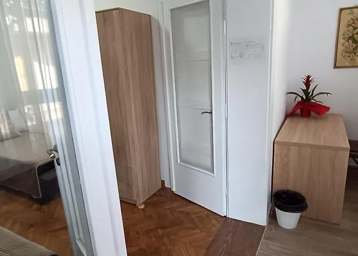 Petrovaradinski Dvor Daire Petrovaradin