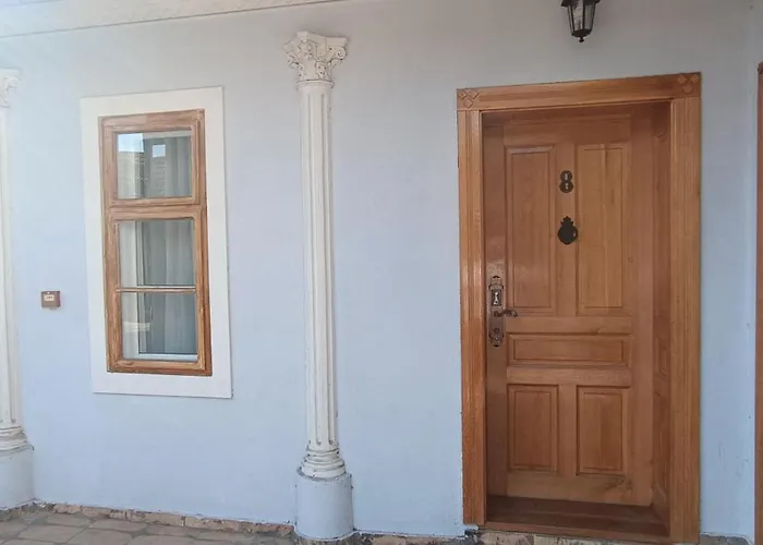 Daire Petrovaradinski Dvor Petrovaradin